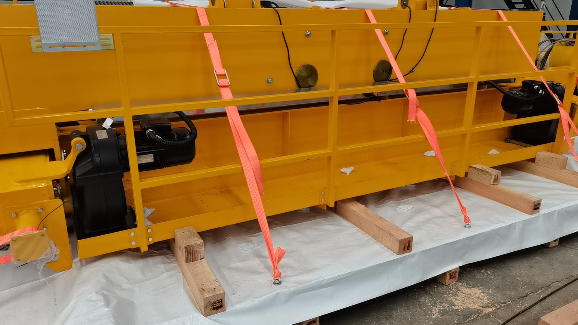 長20米、重40噸的大型設備木箱，需要注意